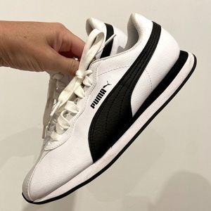 PUMA soft foam sneakers size EUR 39